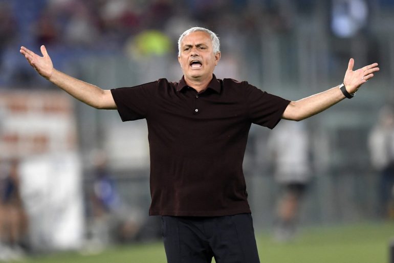 Calciomercato Lazio, dalla Turchia : Mourinho può cedere un attaccante a Baroni