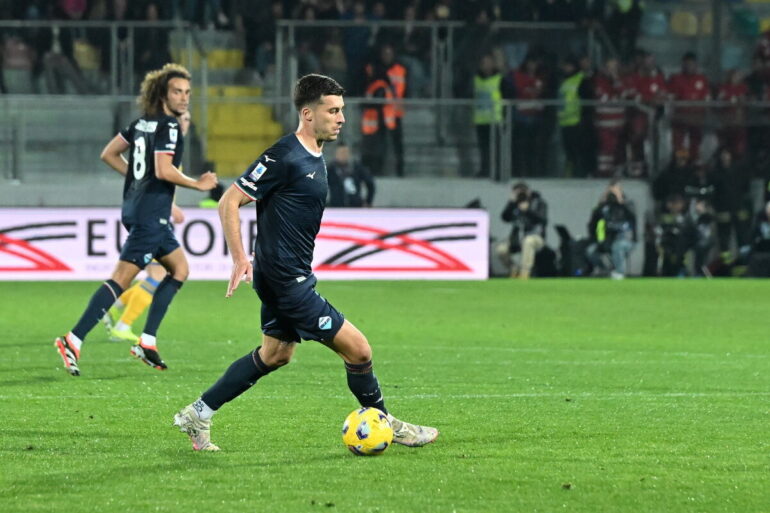 Lazio, Nicolò Casale intervistato da TV Play. “Il difensore del futuro è Saliba”