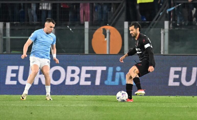 Lazio in svantaggio. Il Milan è già in vantaggio al 7′